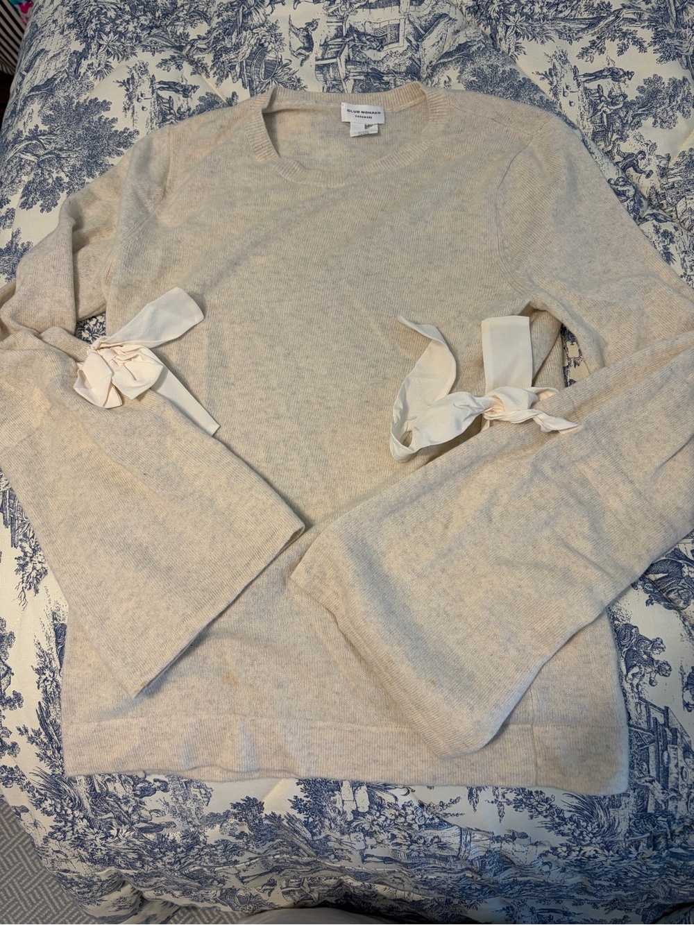 Club Monaco Cream Tie-Sleeve Cashmere Sweater